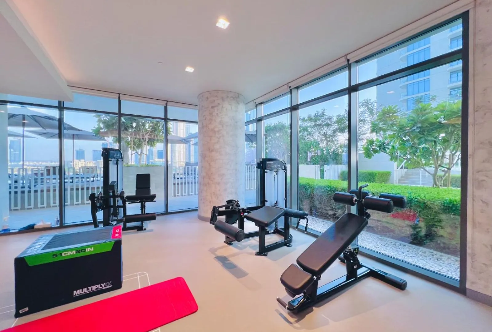 Apartment Beachfront Bliss In Marina Vista New & Cozy Dubai