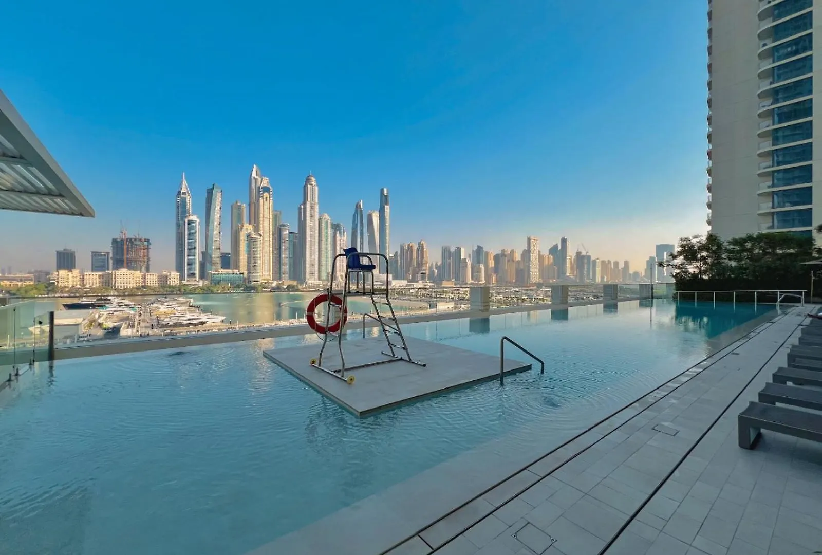 Beachfront Bliss In Marina Vista New & Cozy Dubai 0*,